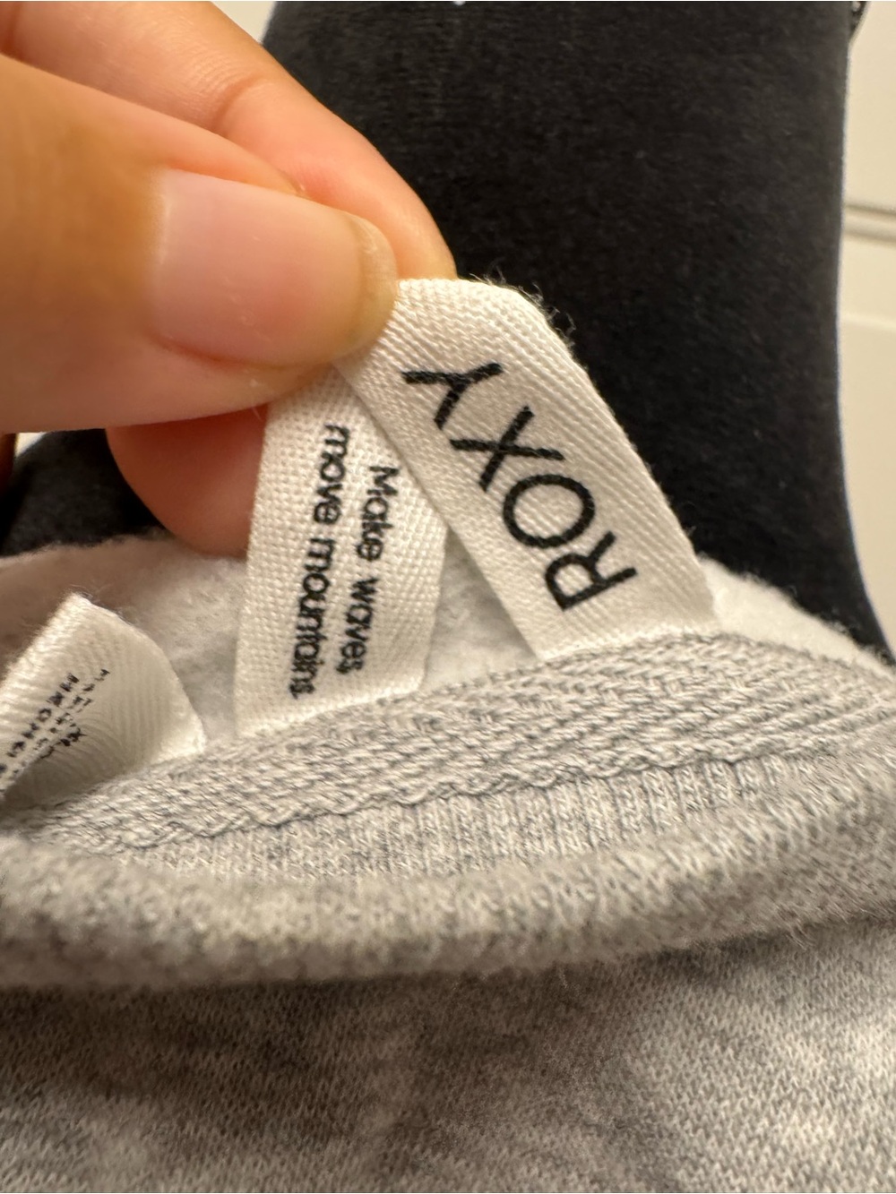 Roxy Light Gray Crewneck Sweatshirt with Branded Metal Accent - Picture 4 of 4